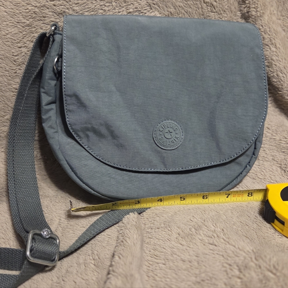 Blye Gray KIPLING CROSSBODY EUC Crossbody Bag